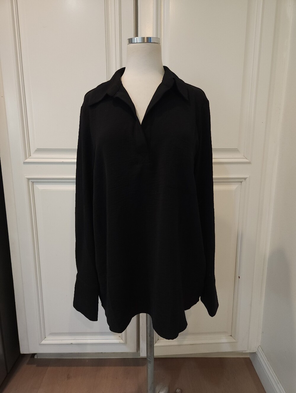 Classic Black Long-Sleeve Collared Women's Top